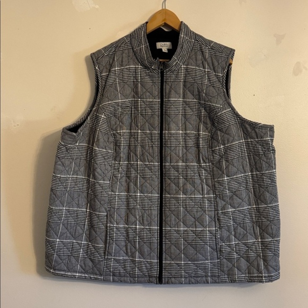 Croft & Barrow Black and White Plaid Vest